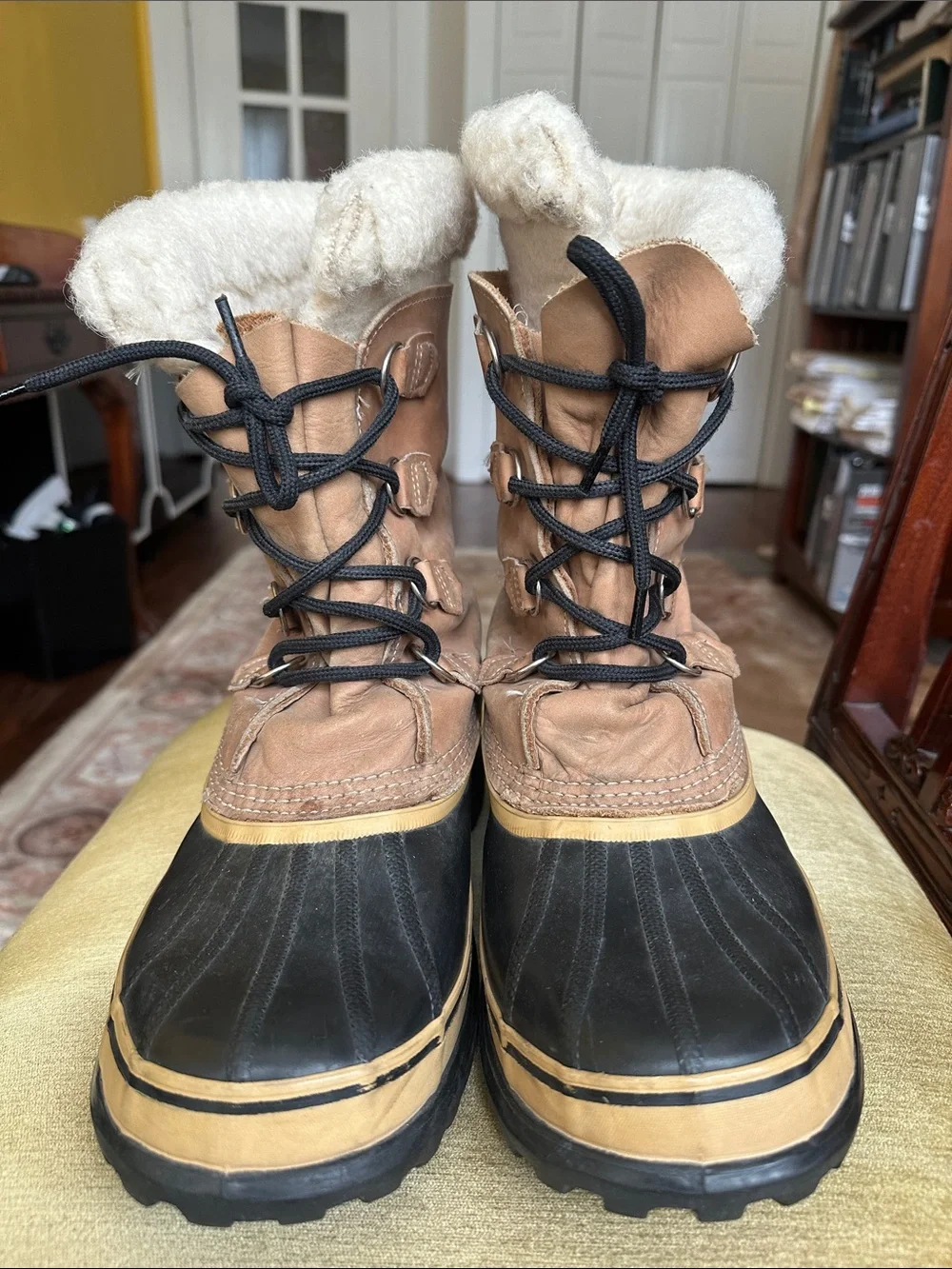 Sorel Caribou Lace-Up Mid Waterproof Leather Wool Lined Cold Weather Boots